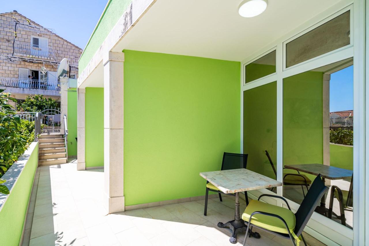 Green Paradise Mlini Luaran gambar